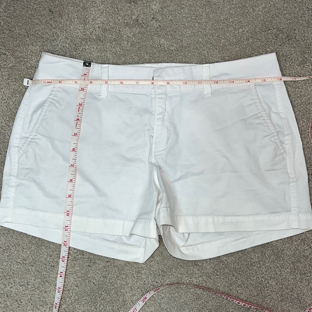 Old Navy shorts size 4
